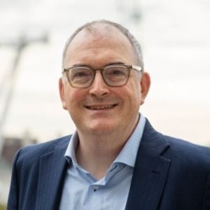 Jez Bassinder​